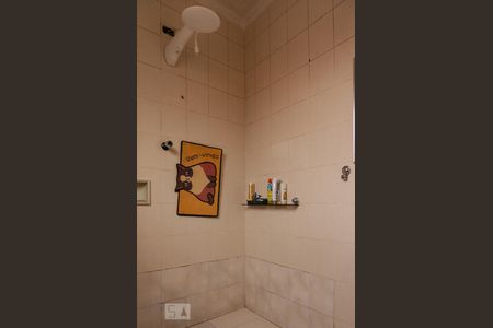 Casa à venda com 330m², 4 quartos e 2 vagas Casa à venda com 330m², 4 quartos e 2 vagasBanheiro da Suíte 1