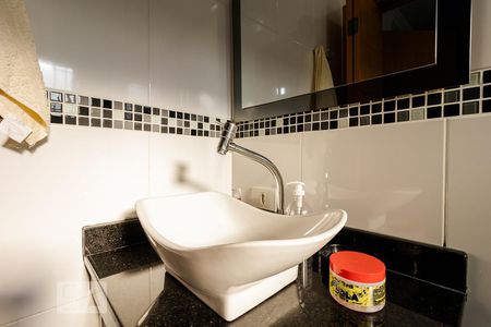 Casa à venda com 130m², 3 quartos e 2 vagas Casa à venda com 130m², 3 quartos e 2 vagasBanheiro da Suíte 3