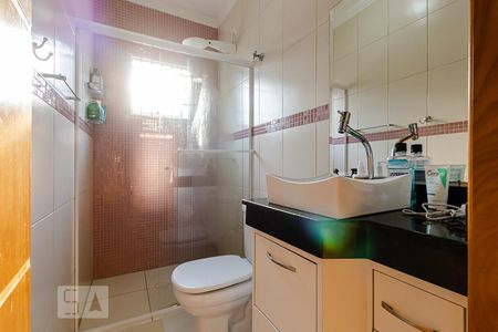 Casa à venda com 130m², 3 quartos e 2 vagas Casa à venda com 130m², 3 quartos e 2 vagasBanheiro da Suíte 1