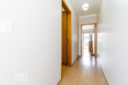 Casa à venda com 130m², 3 quartos e 2 vagas Casa à venda com 130m², 3 quartos e 2 vagasCorredor