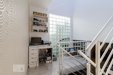 Casa à venda com 130m², 3 quartos e 2 vagas Casa à venda com 130m², 3 quartos e 2 vagasEscritório