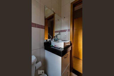 Casa à venda com 130m², 3 quartos e 2 vagas Casa à venda com 130m², 3 quartos e 2 vagasBanheiro da Suíte 1