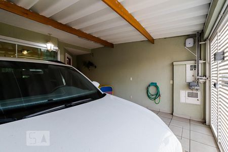 Casa à venda com 130m², 3 quartos e 2 vagas Casa à venda com 130m², 3 quartos e 2 vagasGaragem
