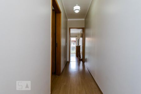Casa à venda com 130m², 3 quartos e 2 vagas Casa à venda com 130m², 3 quartos e 2 vagasCorredor