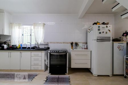 Casa à venda com 130m², 3 quartos e 2 vagas Casa à venda com 130m², 3 quartos e 2 vagasCozinha