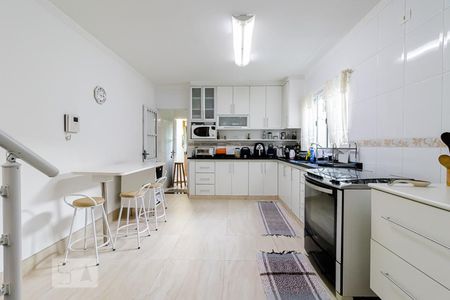 Casa à venda com 130m², 3 quartos e 2 vagas Casa à venda com 130m², 3 quartos e 2 vagasCozinha