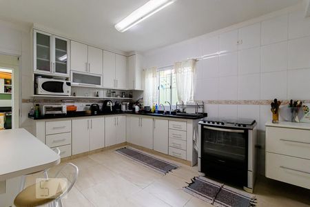 Casa à venda com 130m², 3 quartos e 2 vagas Casa à venda com 130m², 3 quartos e 2 vagasCozinha