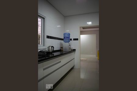 Casa de condomínio à venda com 213m², 4 quartos e 4 vagasCozinha