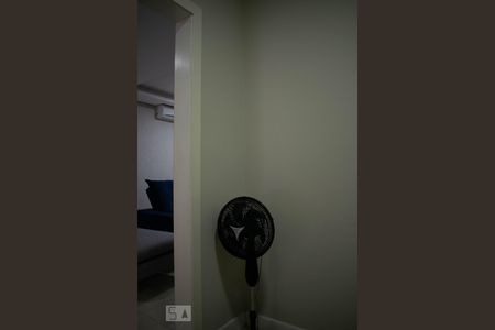 Casa de condomínio à venda com 213m², 4 quartos e 4 vagasEscritório