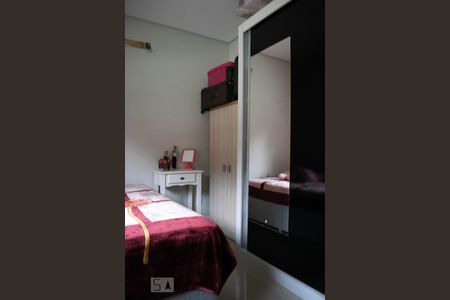 Casa de condomínio à venda com 213m², 4 quartos e 4 vagasQuarto 3