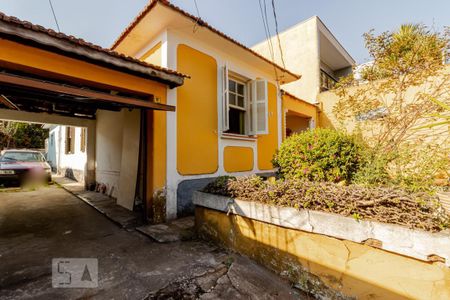 Casa à venda com 460m², 3 quartos e 2 vagas Casa à venda com 460m², 3 quartos e 2 vagasGaragem