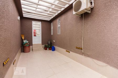 Casa à venda com 240m², 3 quartos e 2 vagasGaragem