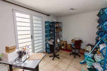 Casa à venda com 240m², 3 quartos e 2 vagasEdícula Sala