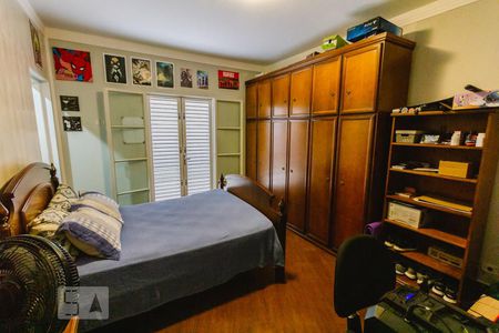 Casa à venda com 240m², 3 quartos e 2 vagasSuíte 3