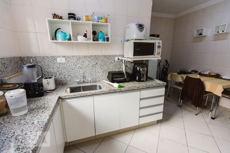 Casa à venda com 240m², 3 quartos e 2 vagasCozinha