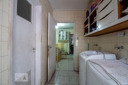 Casa à venda com 196m², 4 quartos e 2 vagasÁrea de Serviço