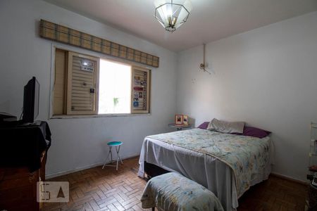 Casa à venda com 196m², 4 quartos e 2 vagasQuarto 3