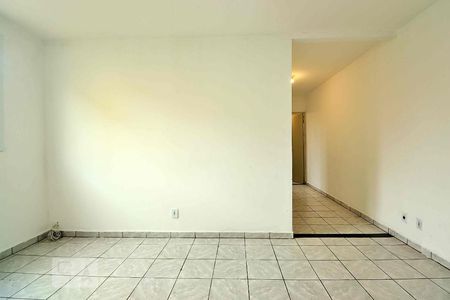 Sala de apartamento para alugar com 2 quartos, 51m² em Parque das Nações, Santo André