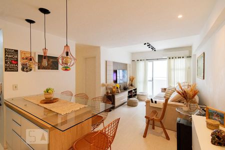 Sala de apartamento para alugar com 2 quartos, 68m² em Freguesia (jacarepaguá), Rio de Janeiro