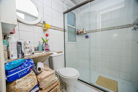 Apartamento à venda com 67m², 2 quartos e 1 vaga Apartamento à venda com 67m², 2 quartos e 1 vagaBanheiro da Suíte