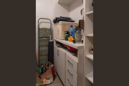 Apartamento à venda com 115m², 2 quartos e 1 vaga Apartamento à venda com 115m², 2 quartos e 1 vagaÁrea de serviço