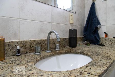 Apartamento à venda com 115m², 2 quartos e 1 vaga Apartamento à venda com 115m², 2 quartos e 1 vagaBanheiro social 2