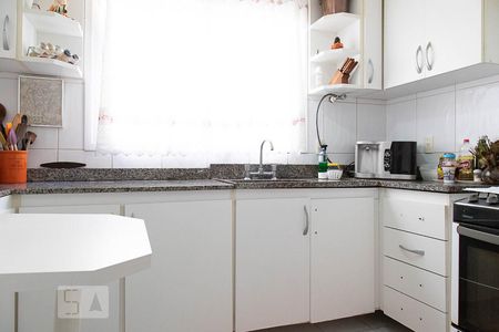 Apartamento à venda com 115m², 2 quartos e 1 vaga Apartamento à venda com 115m², 2 quartos e 1 vagaCozinha