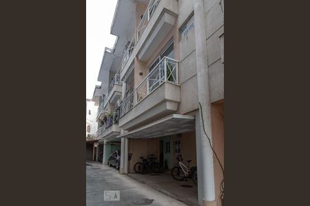 Apartamento à venda com 115m², 2 quartos e 1 vaga Apartamento à venda com 115m², 2 quartos e 1 vagaFachada