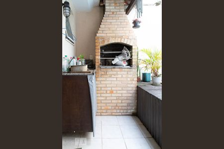 Apartamento à venda com 115m², 2 quartos e 1 vaga Apartamento à venda com 115m², 2 quartos e 1 vagaVaranda gourmet