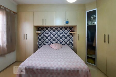 Casa à venda com 212m², 3 quartos e 2 vagasQuarto 1