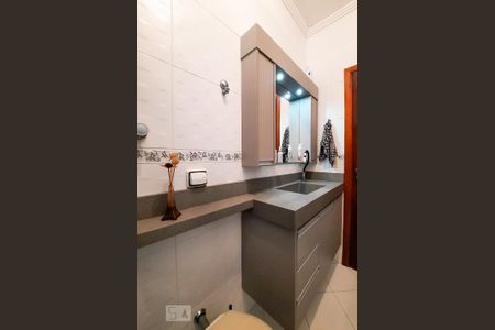 Casa à venda com 212m², 3 quartos e 2 vagasBanheiro da Suíte