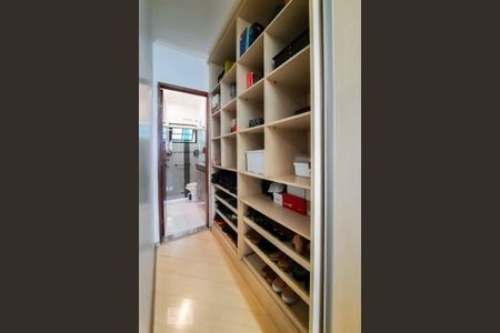 Casa à venda com 212m², 3 quartos e 2 vagasSuíte 