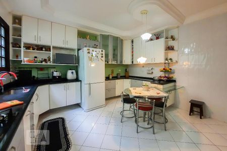 Casa à venda com 212m², 3 quartos e 2 vagasCozinha