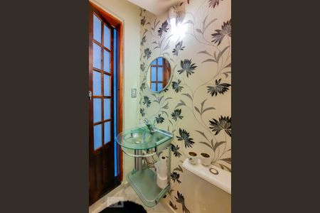 Casa à venda com 212m², 3 quartos e 2 vagasLavabo