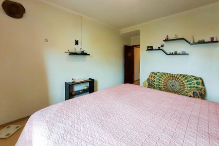 Casa à venda com 212m², 3 quartos e 2 vagasSuíte