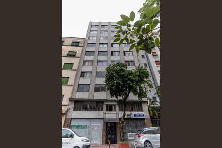 Studio à venda com 27m², 1 quarto e sem vaga Studio à venda com 27m², 1 quarto e sem vagaFachada