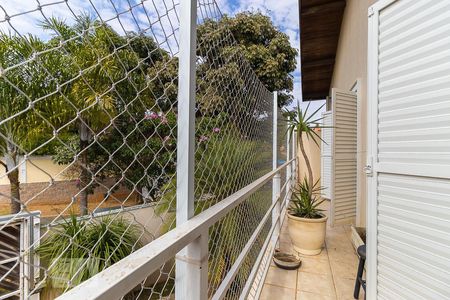 Casa de condomínio à venda com 300m², 4 quartos e 3 vagasSacada da suíte 3