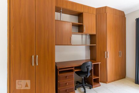 Casa de condomínio à venda com 300m², 4 quartos e 3 vagasQuarto da suíte 3