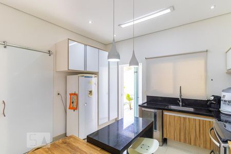 Casa de condomínio à venda com 300m², 4 quartos e 3 vagasCozinha