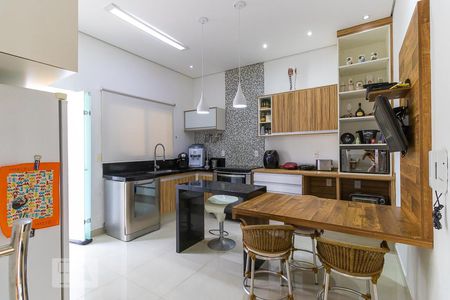 Casa de condomínio à venda com 300m², 4 quartos e 3 vagasCozinha