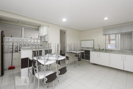 Apartamento à venda com 72m², 2 quartos e 1 vagaSALÃO DE FESTAS