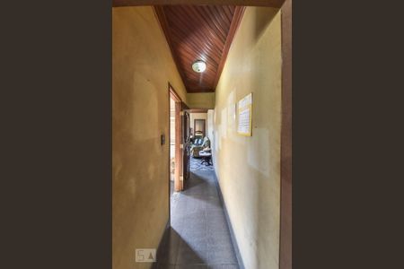 Casa à venda com 180m², 1 quarto e 1 vaga Casa à venda com 180m², 1 quarto e 1 vagaCorredor