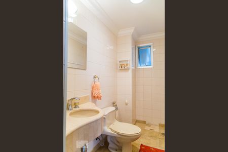 Apartamento à venda com 111m², 4 quartos e 2 vagasBanheiro social