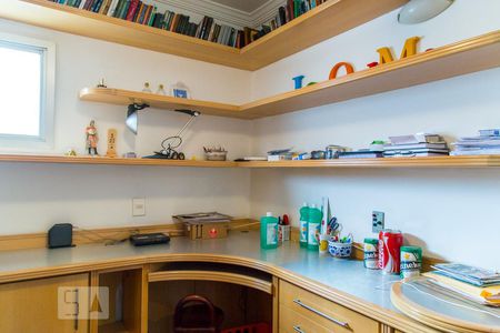 Apartamento à venda com 111m², 4 quartos e 2 vagasQuarto