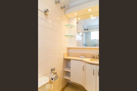 Apartamento à venda com 111m², 4 quartos e 2 vagasBanheiro da suíte 1