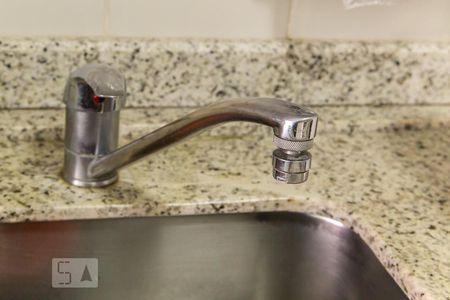 Apartamento à venda com 111m², 4 quartos e 2 vagasCozinha - Torneira