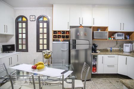 Casa à venda com 280m², 3 quartos e 4 vagasCozinha