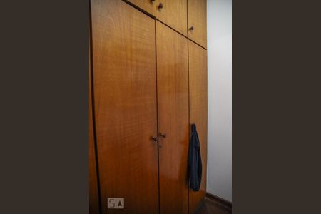 Casa à venda com 280m², 3 quartos e 4 vagasCloset 1 da Suíte Master