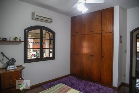 Casa à venda com 280m², 3 quartos e 4 vagasQuarto 2