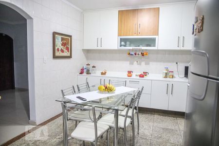 Casa à venda com 280m², 3 quartos e 4 vagasCozinha
